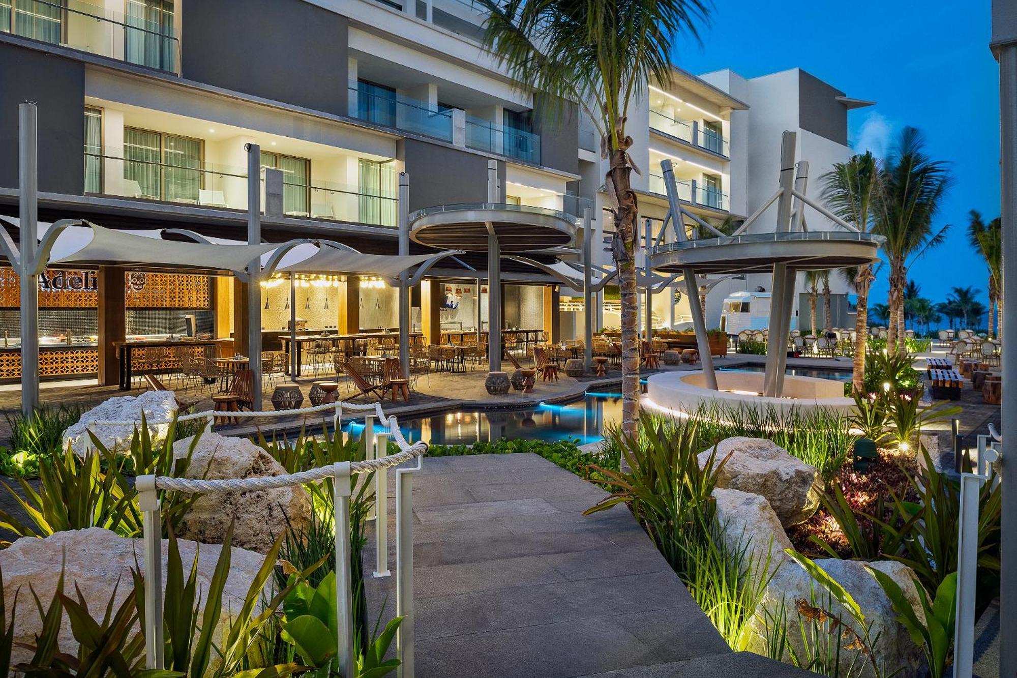 Catalonia Grand Costa Mujeres